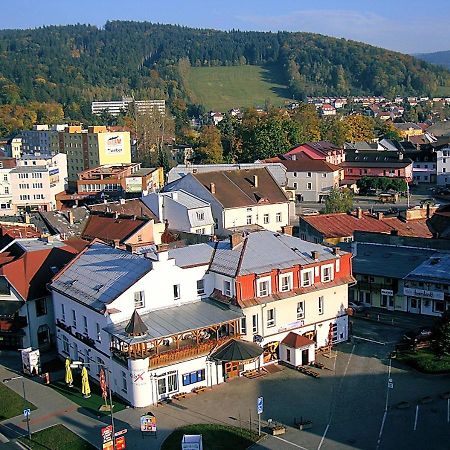 Hotel Staric Jesenik Bagian luar foto
