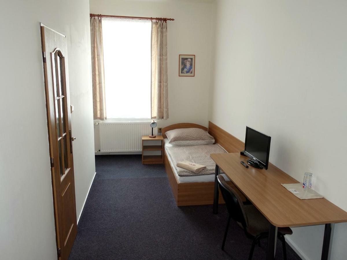 Hotel Staric Jesenik Bagian luar foto