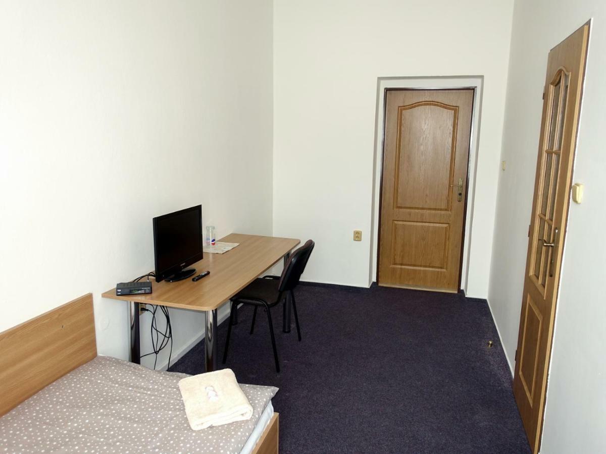 Hotel Staric Jesenik Bagian luar foto