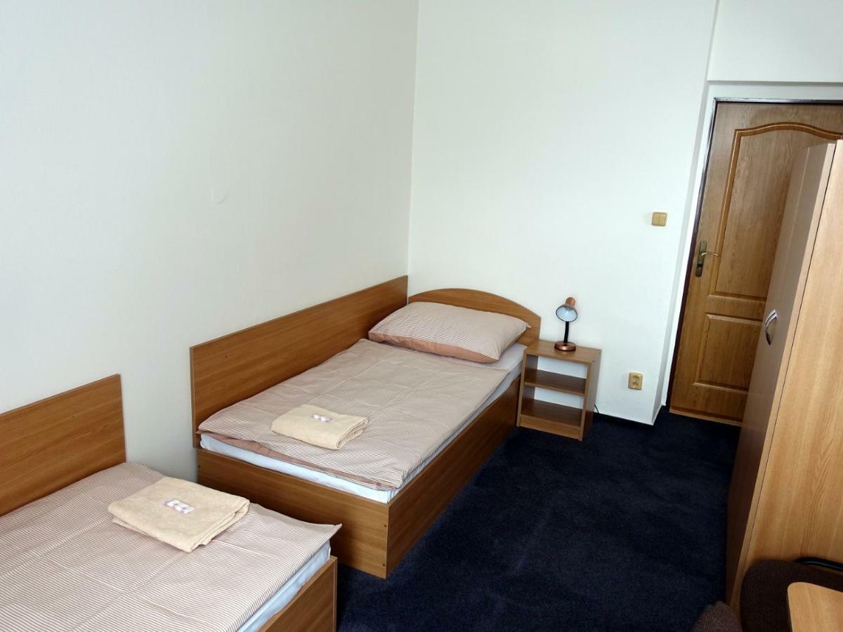 Hotel Staric Jesenik Bagian luar foto